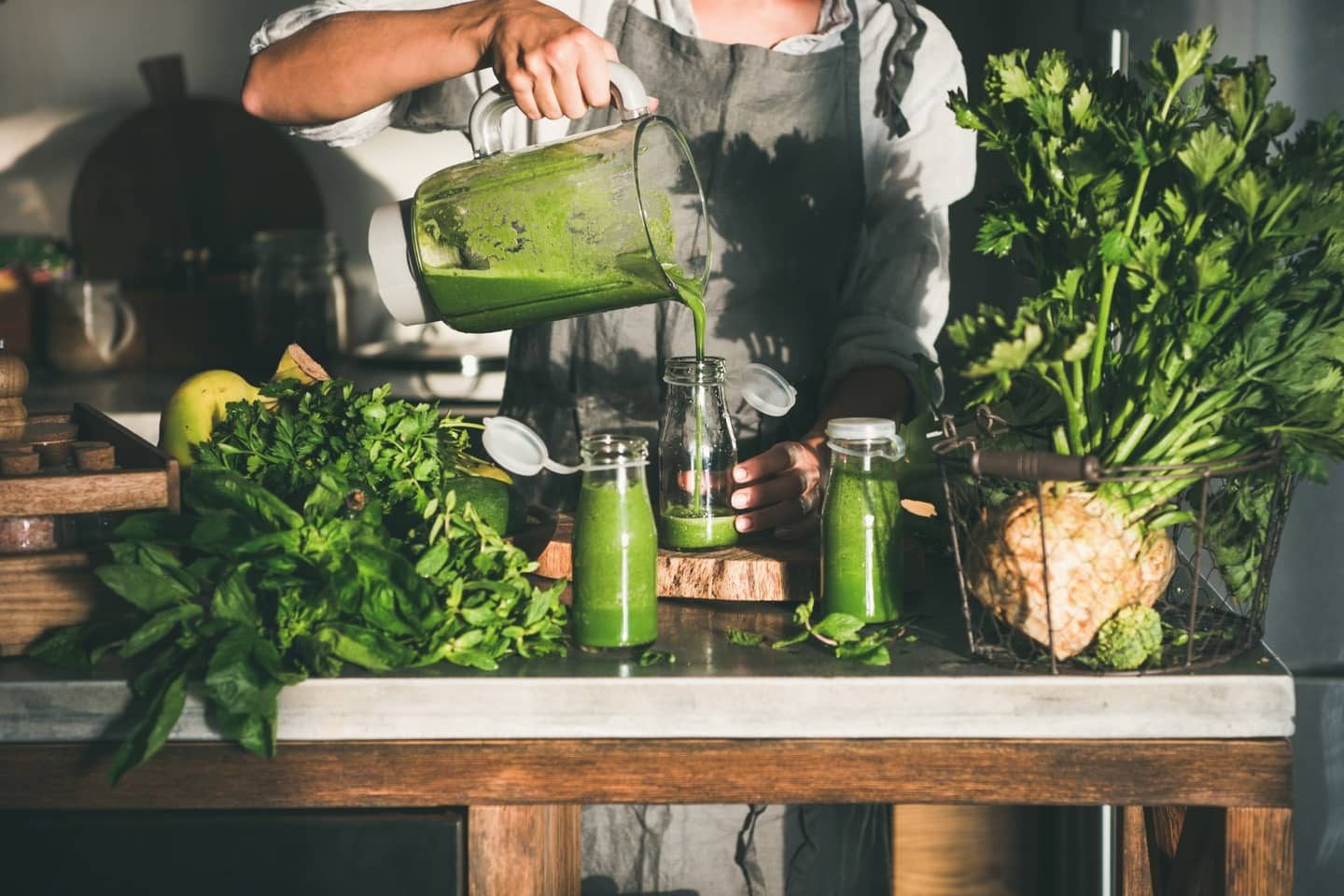 Abfüllung von grünen Smoothies